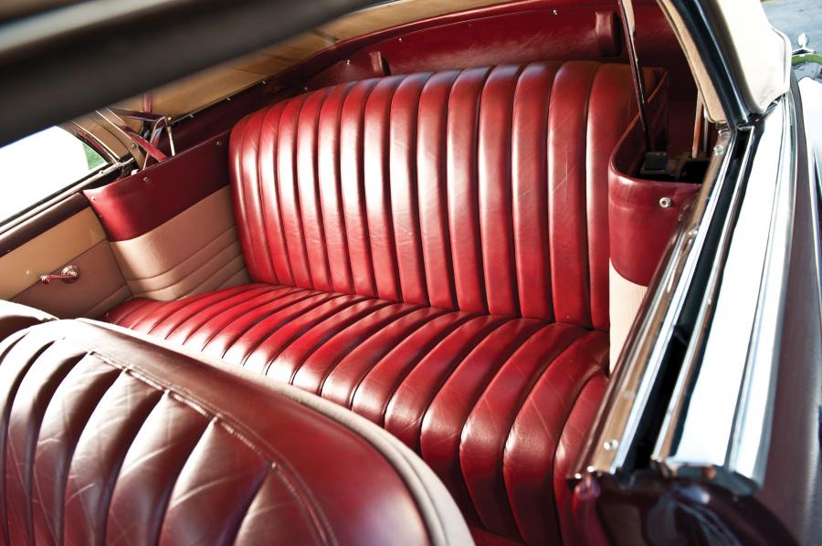  Cadillac Series 62 Convertible Coupe 1947 года  (фото 6 из 32)